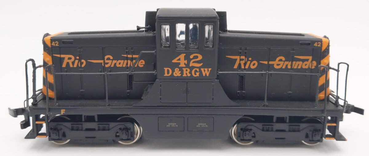 Bachmann 80015 Spectrum HO D&RGW 44 Ton Diesel Switcher #42 EX/Box