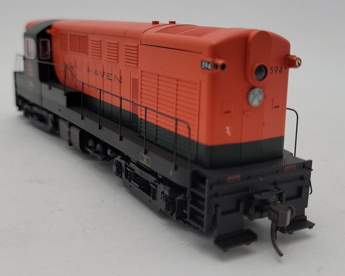 Atlas 9527 HO Scale New Haven H16-44 Diesel Locomotive #594 EX/Box