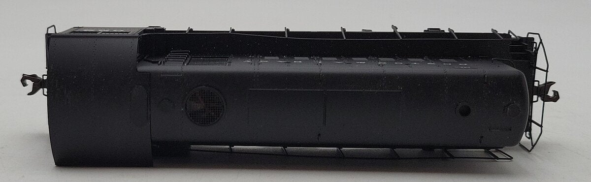 Atlas 10001591 HO Scale Boston & Albany HH660 Diesel Locomotive #682 LN/Box