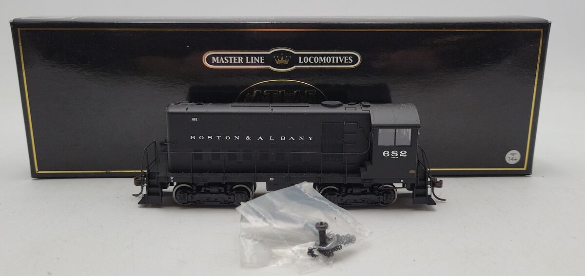 Atlas 10001591 HO Scale Boston & Albany HH660 Diesel Locomotive #682 LN/Box