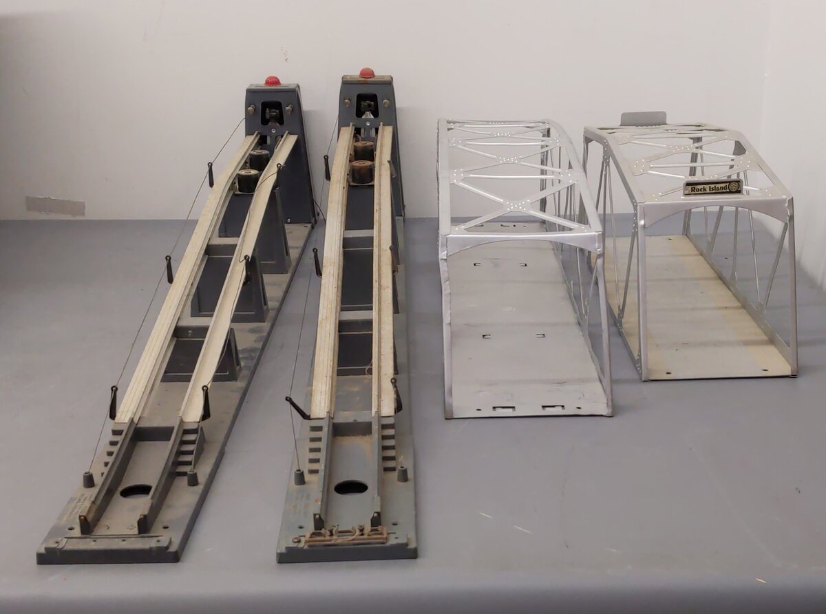 Lionel & Marx Vintage O Gauge 456 Operating Coal Ramps & Bridges [4] VG