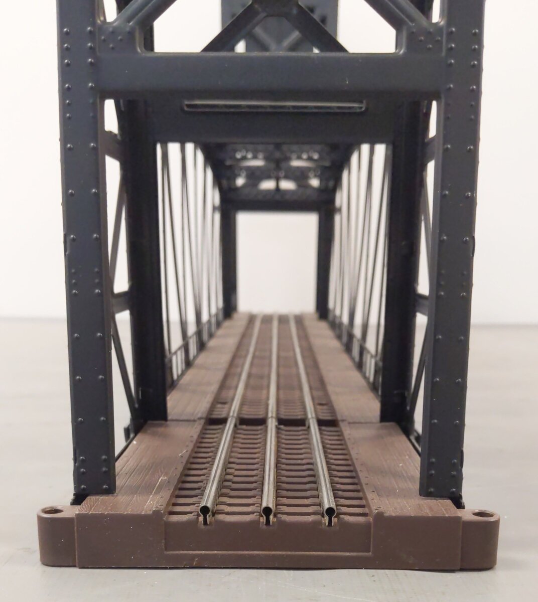 Lionel 6-14167 O Gauge Operating Lift Bridge #213 EX/Box – Trainz
