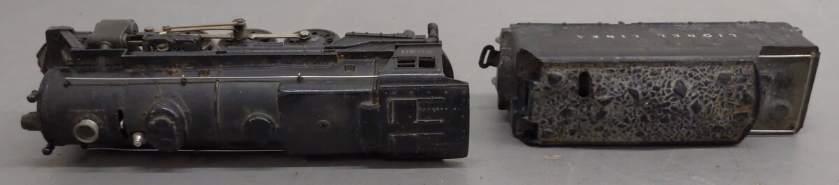 Lionel 2025 Vintage O 2-6-2 Die-Cast Steam Locomotive with 2466WX Tender VG/Box