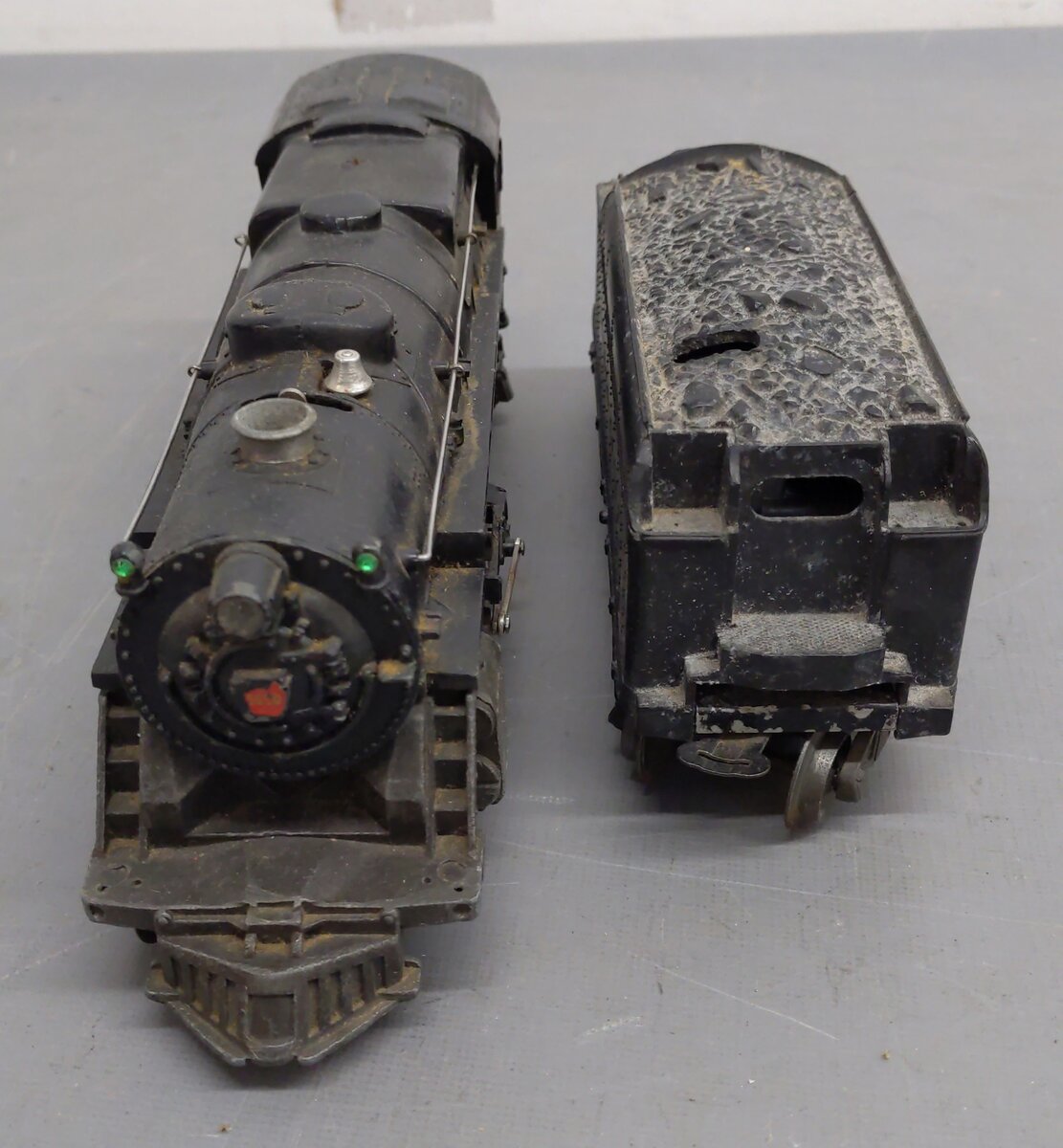 Lionel 2025 Vintage O 2-6-2 Die-Cast Steam Locomotive with 2466WX Tender VG/Box