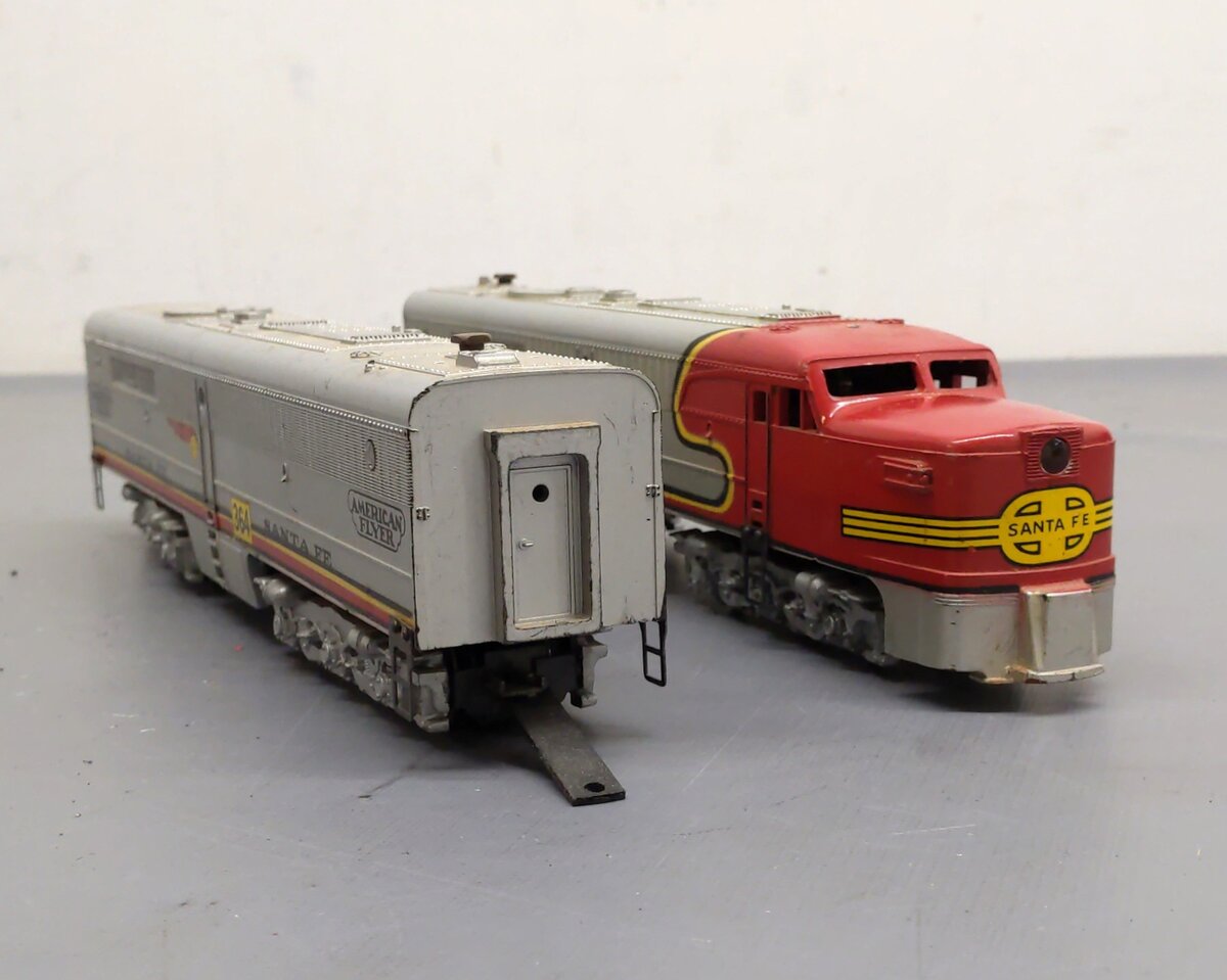 American Flyer 365 Vintage S Santa Fe Diesel Locomotive Set PA #360 & PB #364 VG