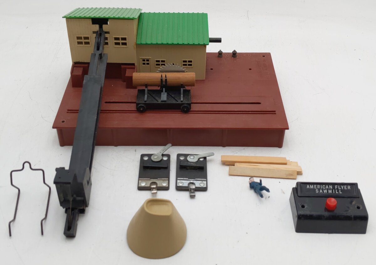American Flyer 23796 Vintage S Remote-Control Sawmill VG