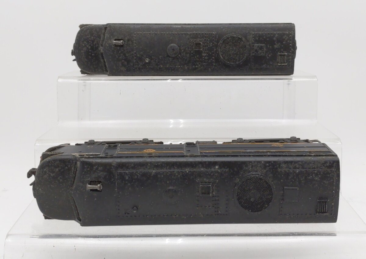 Lionel 2032 Vintage O Erie Alco AA Diesel Locomotive Set VG