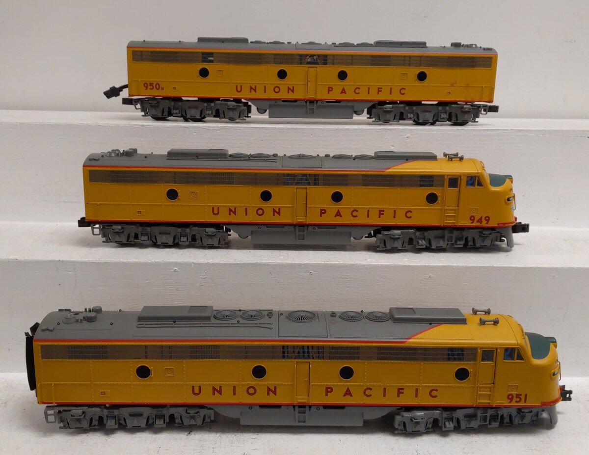K-Line K-28901S O Gauge Union Pacific E8 ABA Diesel Locomotive Set