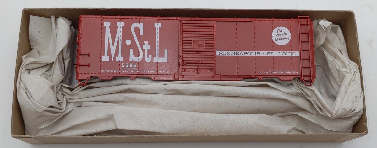 Accurail 3560 HO Minneapolis & St. Louis 40' AAR Steel Boxcar Kit #3586