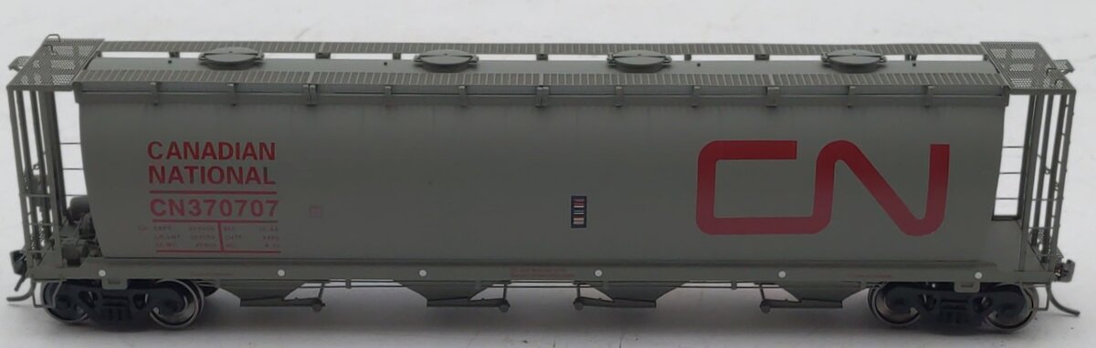 InterMountain 45225-09  HO Canadian National 4-Bay Cylindrical Hopper #370707 LN/Box