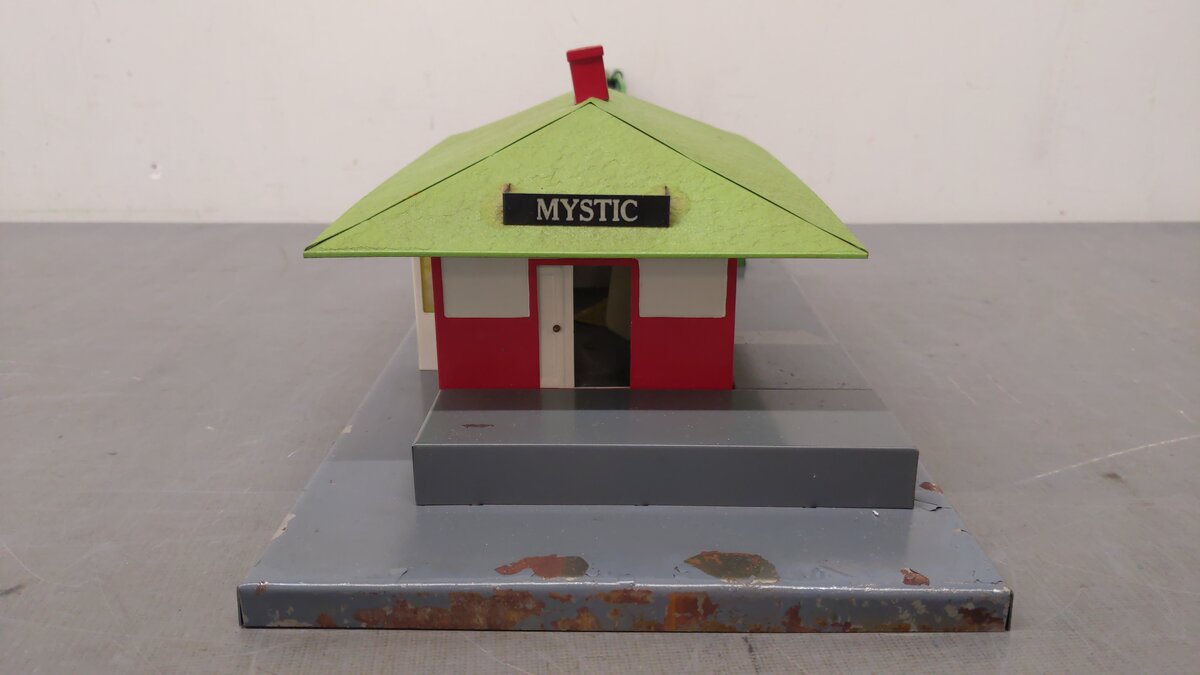 American Flyer 612 Vintage S Gauge Mystic Tin Freight/Passenger Station w/Crane/Box
