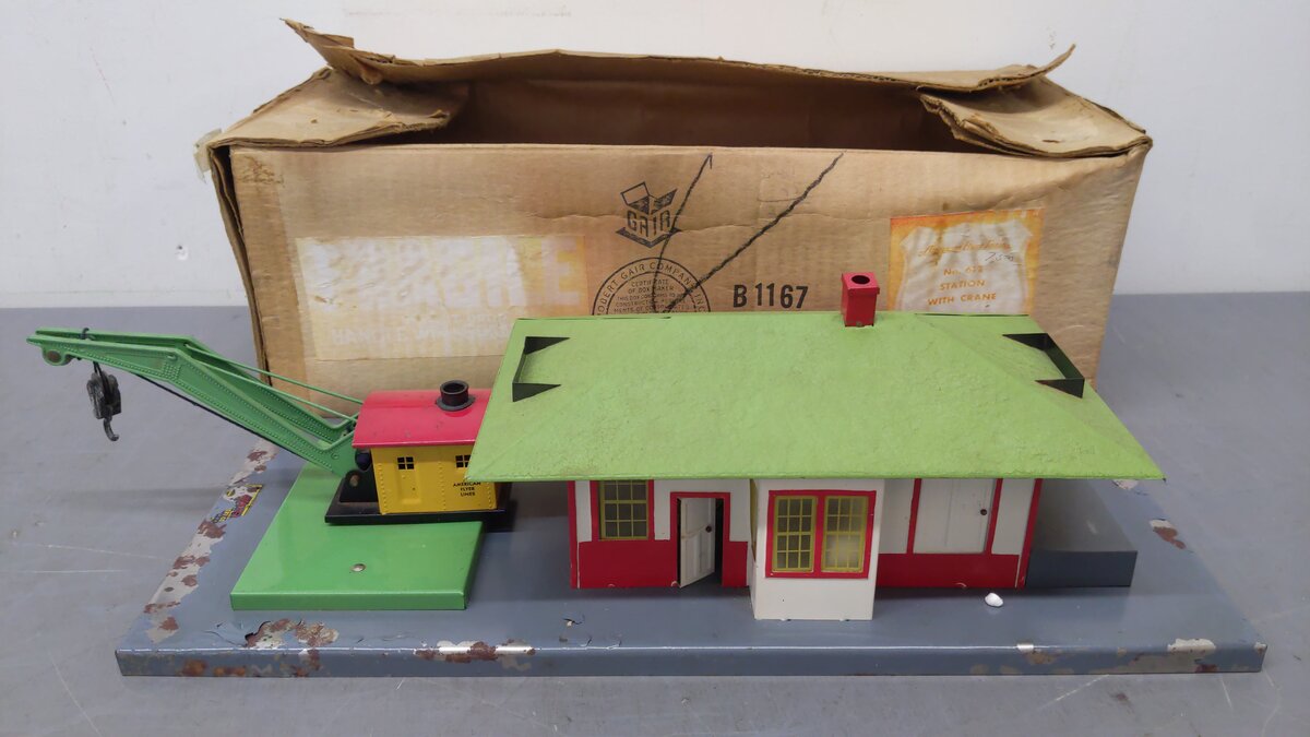 American Flyer 612 Vintage S Gauge Mystic Tin Freight/Passenger Station w/Crane/Box
