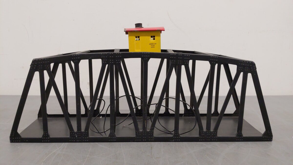 American Flyer 750 Vintage S Black Metal Trestle Bridge w/ Lighted House on Top