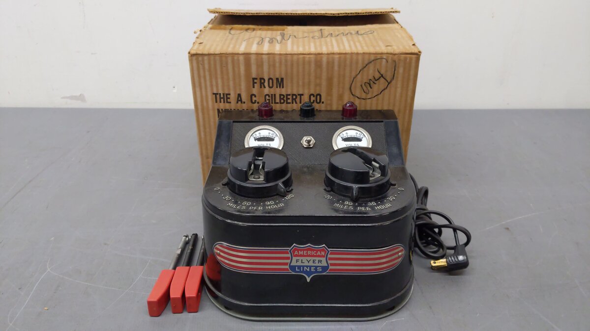 American Flyer 30B Vintage S 300 Watt Transformer - Runs 2 Trains/Box