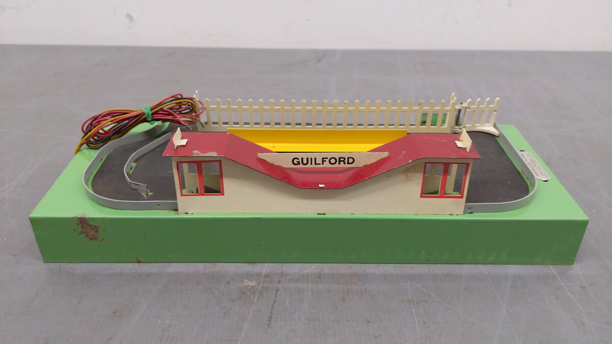 American Flyer K766 Vintage S Guilford Animated Passenger Station VG/Box
