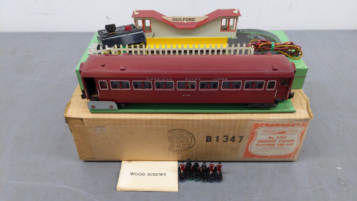 American Flyer K766 Vintage S Guilford Animated Passenger Station VG/Box