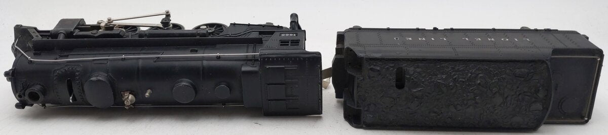 Lionel 1666 Vintage O 2-6-2 Die-Cast Steam Locomotive & 2666W Tender VG