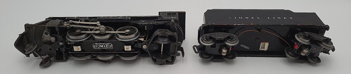 Lionel 2026 Vintage O 2-6-4 Die-Cast Steam Locomotive & 6466WX Tender VG