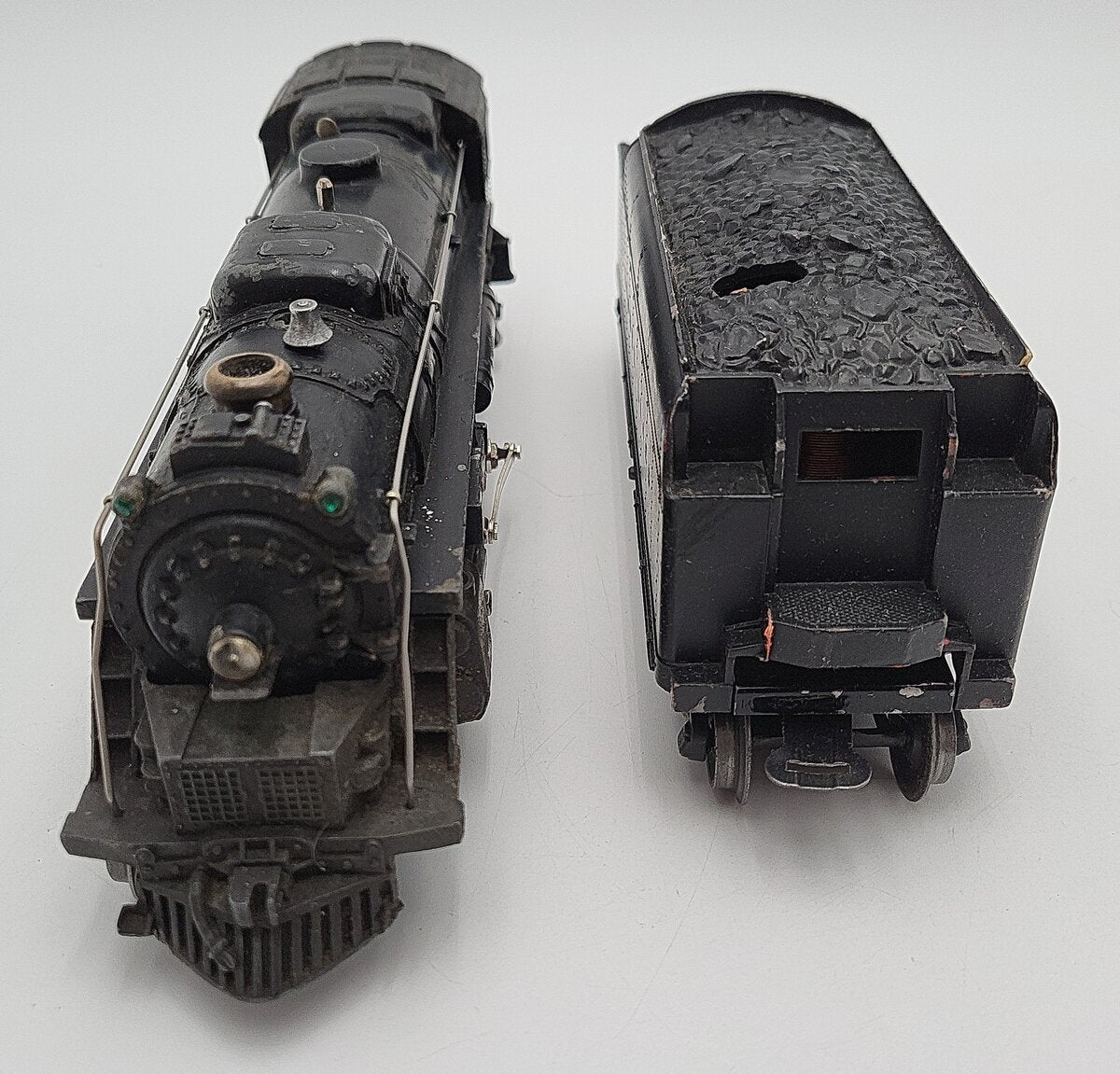 Lionel 2026 Vintage O 2-6-4 Die-Cast Steam Locomotive & 6466WX Tender VG