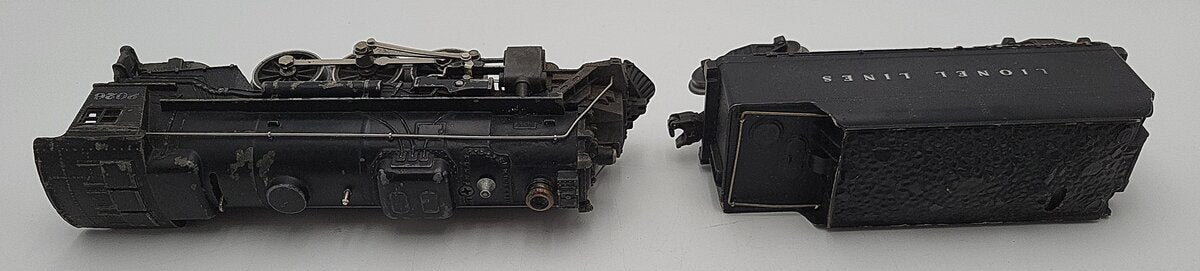 Lionel 2026 Vintage O 2-6-4 Die-Cast Steam Locomotive & 6466WX Tender VG