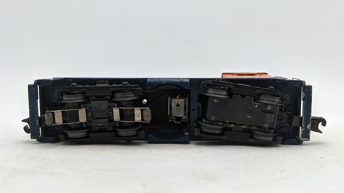 Lionel 6250 Vintage O Seaboard NW-2 Powered Diesel Locomotive - Custom