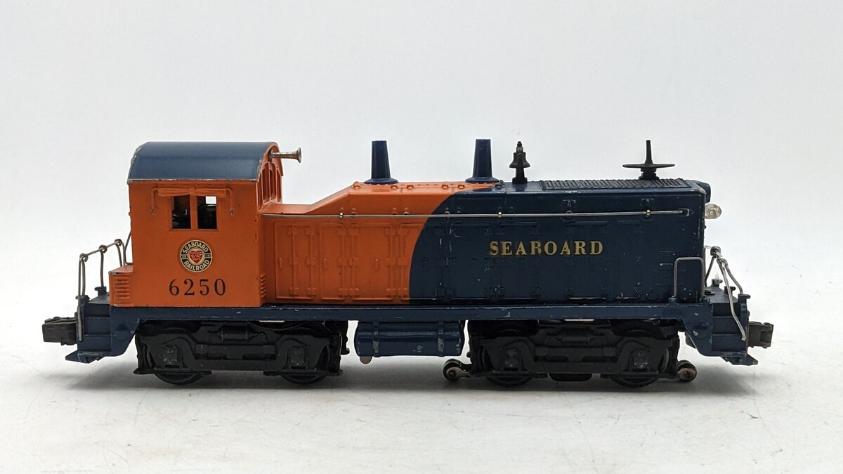 Lionel 6250 Vintage O Seaboard NW-2 Powered Diesel Locomotive - Custom