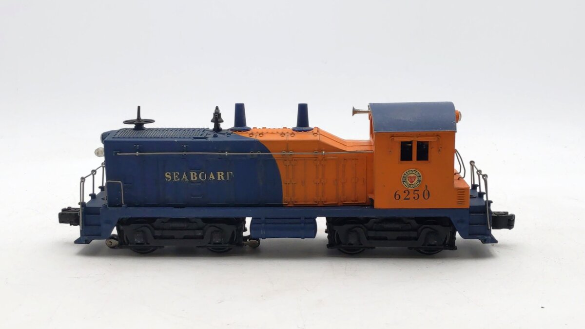 Lionel 6250 Vintage O Seaboard NW-2 Powered Diesel Locomotive VG