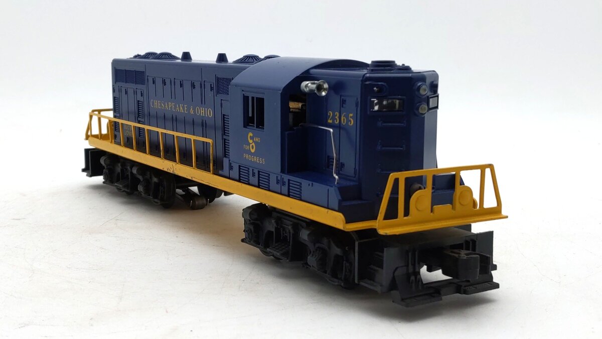 Lionel 2365 Vintage O Chesapeake & Ohio GP-7 Powered Diesel Locomotive VG