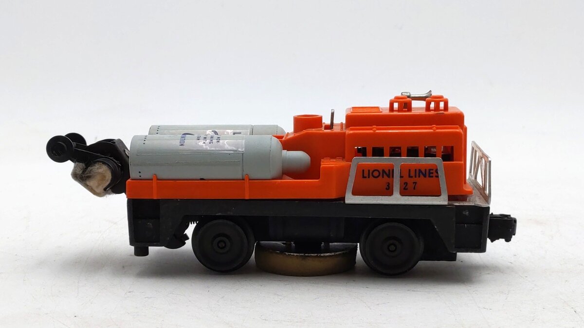 Lionel 3927 O Vintage Postwar Motorized Track Cleaner Car #3927 VG