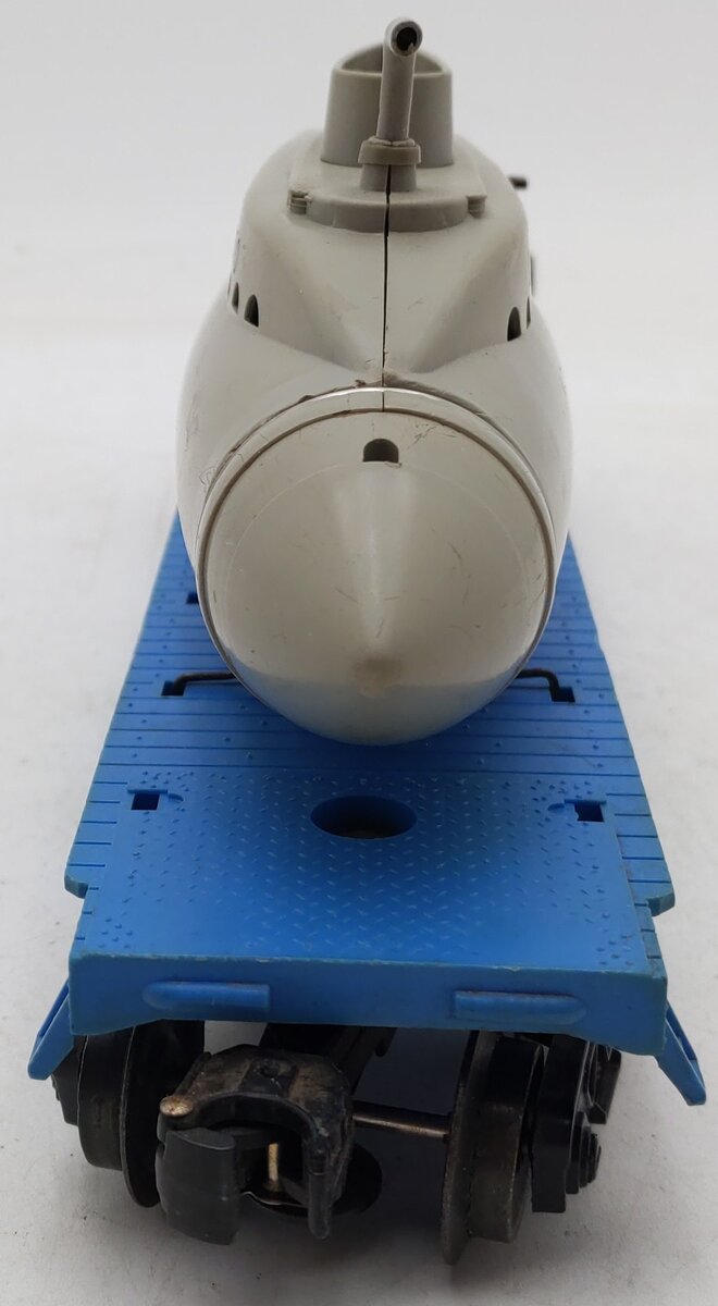 Lionel 3830 Vintage O Flatcar with Operating U.S. Navy Submarine VG