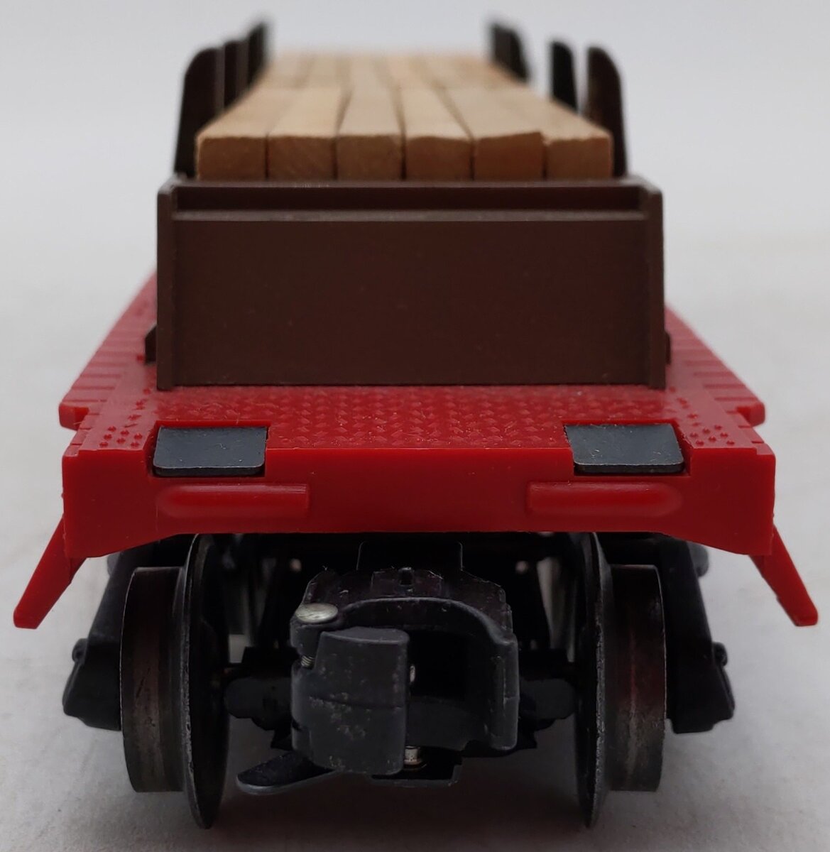 Lionel 264 Vintage O Operating Forklift Platform with 6264 Lumber Car VG