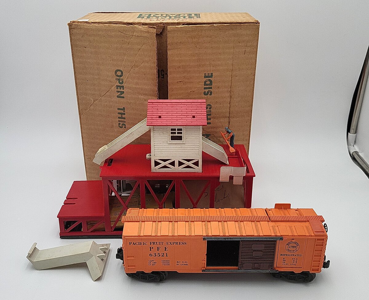 Lionel 352 Vintage O Operating Icing Station VG/Box