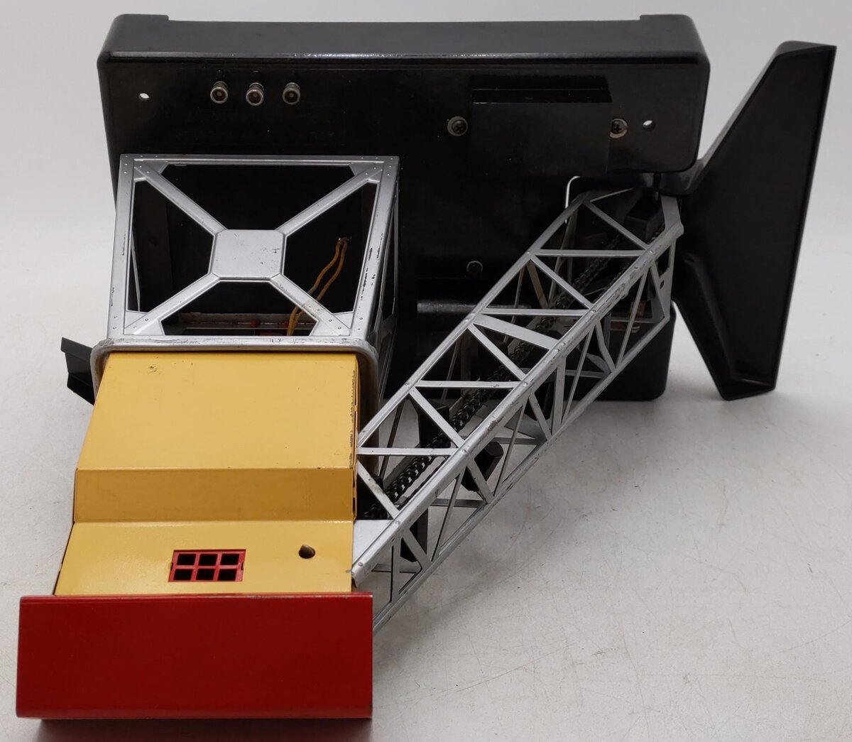 Lionel 97 Vintage O Operating Coal Elevator Loader VG