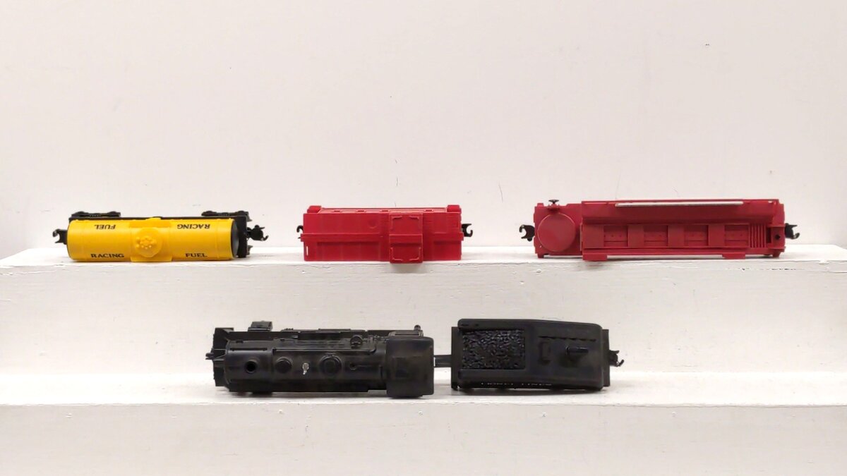 Lionel 6-11771 Micro Racers Express O Gauge Steam Train Set VG/Box