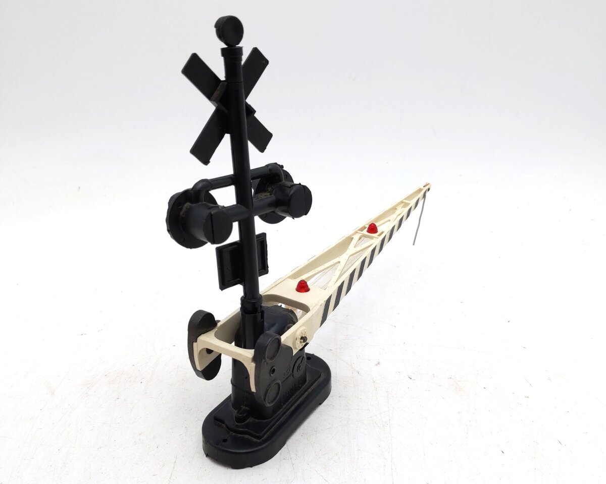 Lionel 6-2162 O Gauge Automatic Crossing Gate & Signal EX/Box