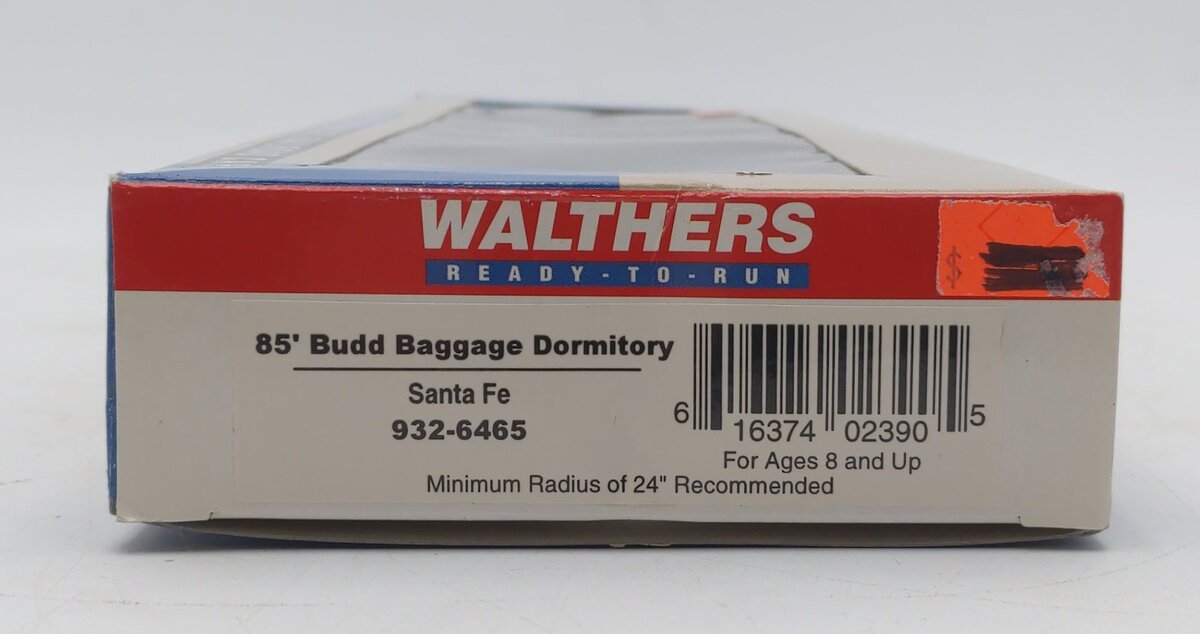 Walthers 932-6465 HO Scale Santa Fe 85' Budd Baggage Dormitory Car EX/Box