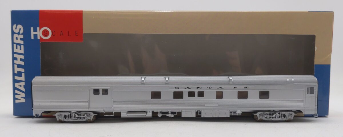 Walthers 932-6465 HO Scale Santa Fe 85' Budd Baggage Dormitory Car EX/Box