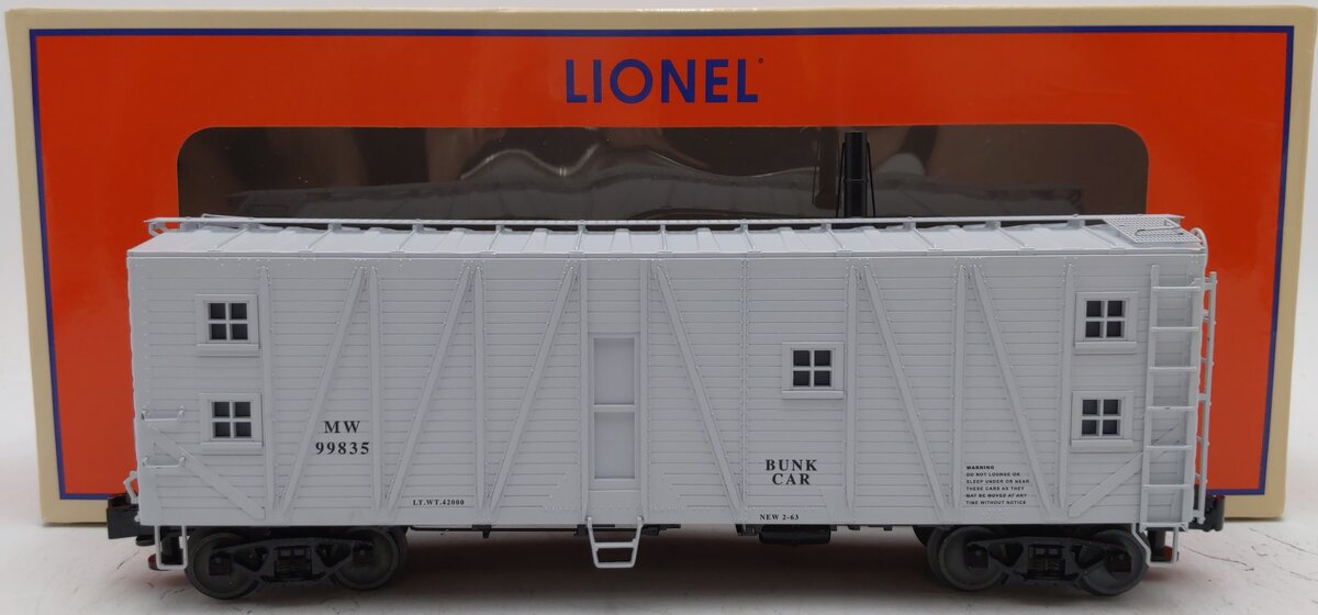 Lionel 1926182 O Maintenance of Way Bunk Car #99835