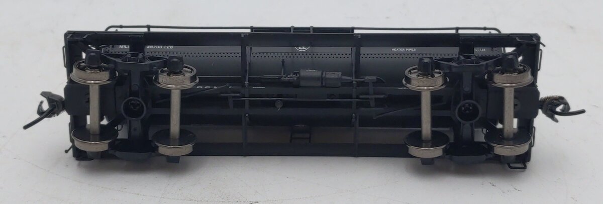 Walthers 920-100308 HO Scale Pennsylvania Tank Car #715 LN/Box