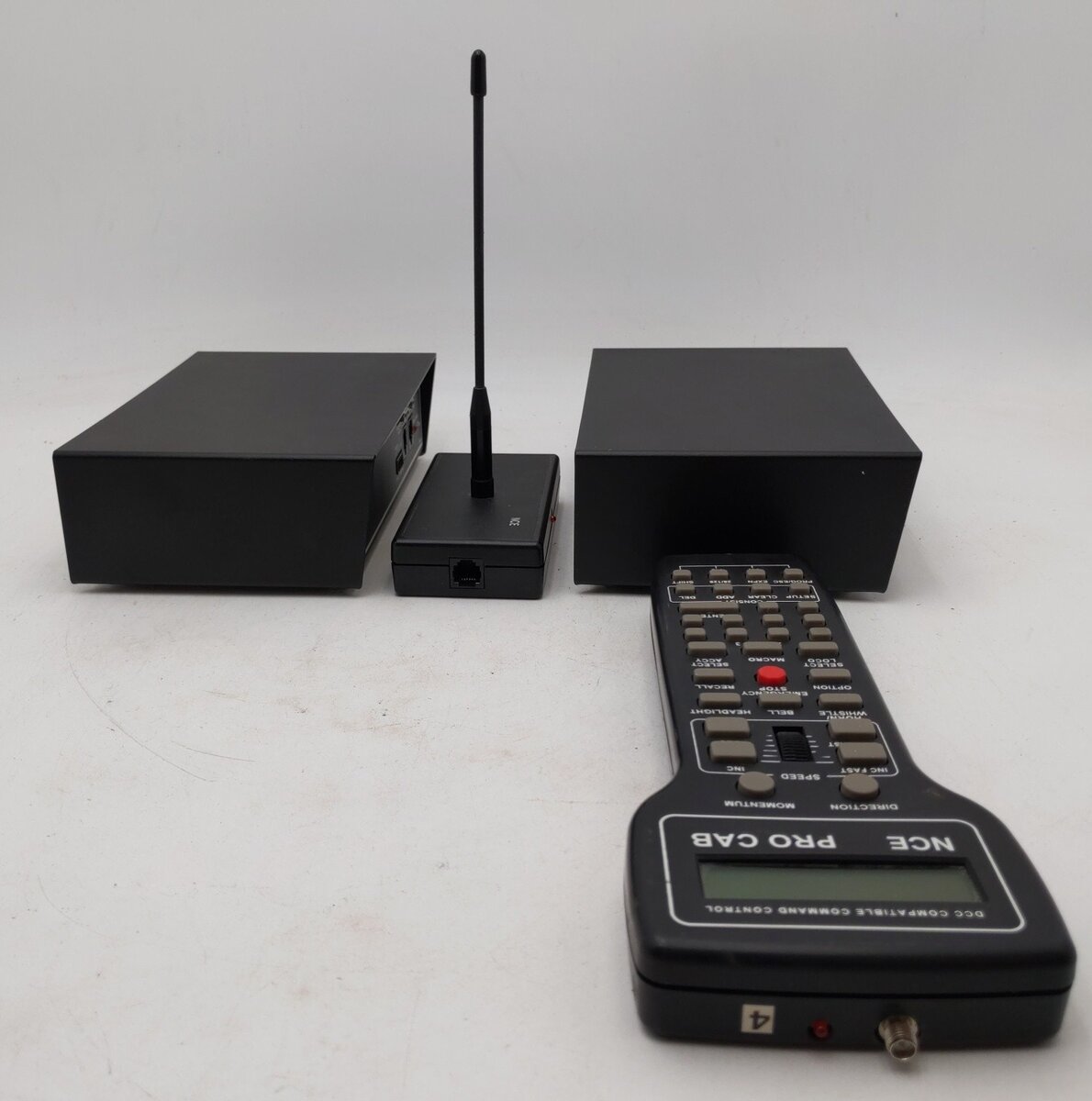 NCE Corporation 007 PH10R 10 Amp Radio Starter Set with D408 Decoder EX