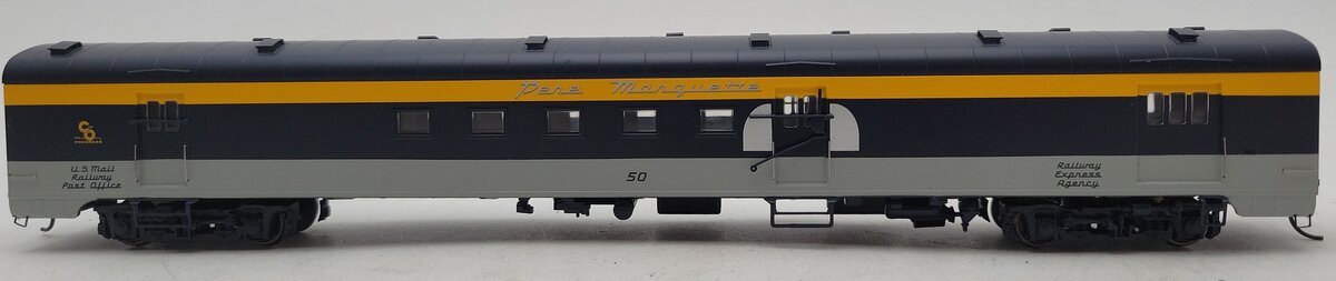 Walthers 920-9360 HO C&O Pere Marquette 85' PS RPO-Baggage Car #50 LN/Box