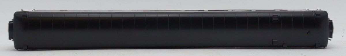 Rapido Trains 017225 HO New Haven Pullman-Bradley Coach #8635 (No Skirting)