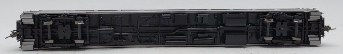 Rapido Trains 017250 HO MBTA NH 8600 Series Coach Car w/o Skirts #2565