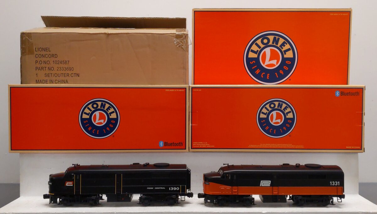 Lionel 2333690 O Gauge Mr. Muffins Penn Central Legacy FA-2 AA Set #1390/#1331 LN/Box