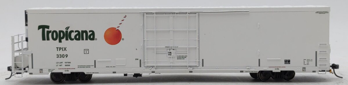 BLMA Models 52746 HO Scale Tropicana 64' Reefer #3309