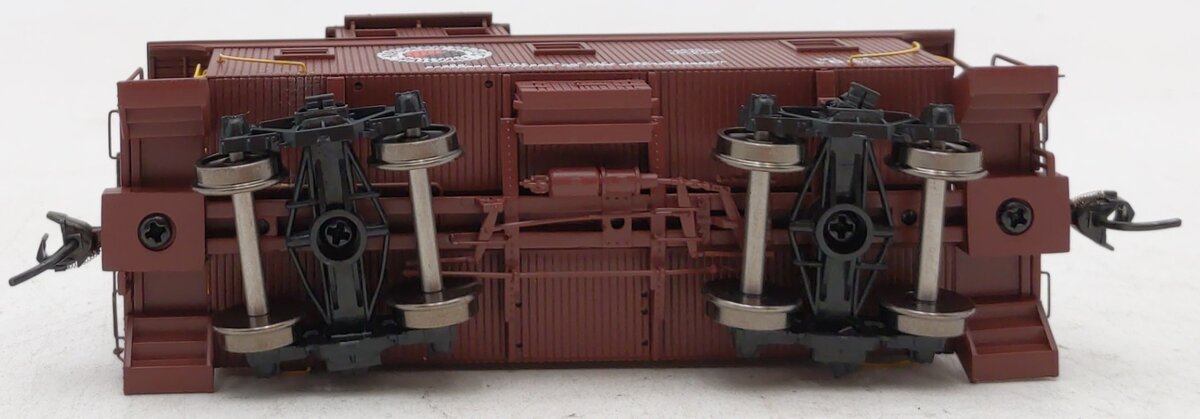 Walthers 920-103467 HO Northern Pacific DM&IR Class G2 Wood Caboose #1663
