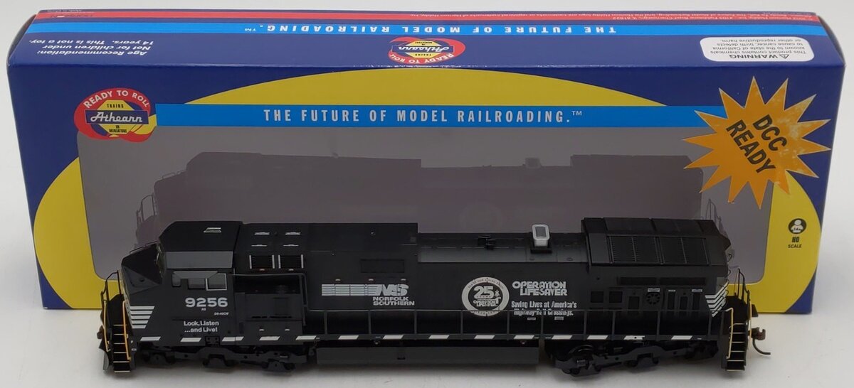 Athearn 77993 HO Norfolk Southern Dash 9-44CW Diesel Locomotive #9256