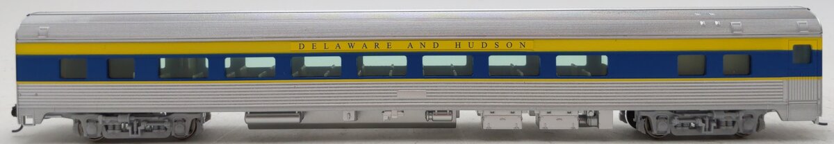 Walthers 910-30014 HO Delaware & Hudson 85' Budd Large-Window Coach - RTR