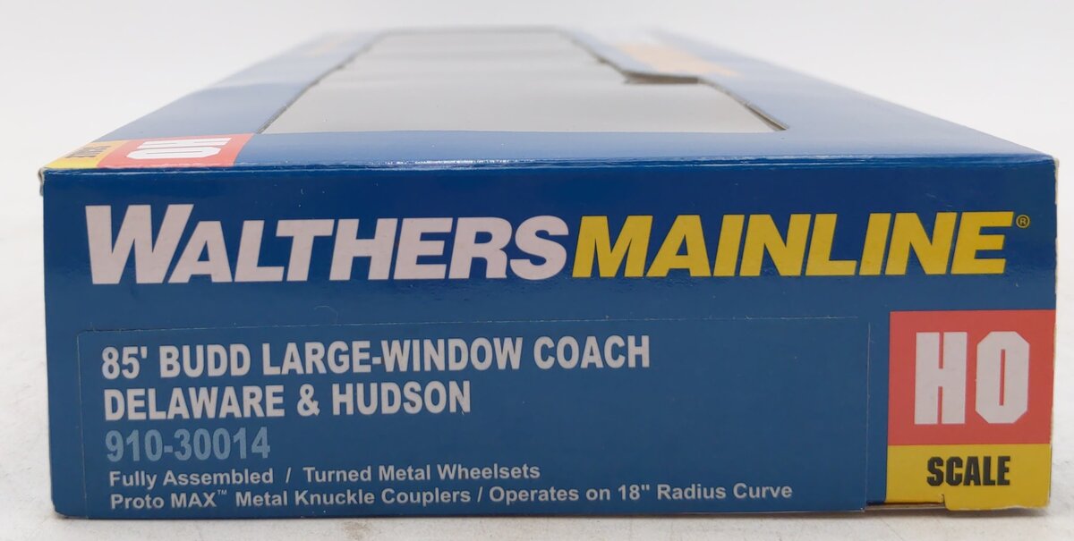 Walthers 910-30014 HO Delaware & Hudson 85' Budd Large-Window Coach - RTR