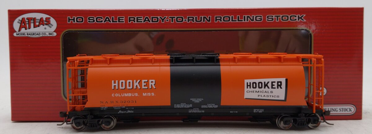 Atlas 20005779 HO Hooker Chemical 3-Bay Cylinder Hopper #32031